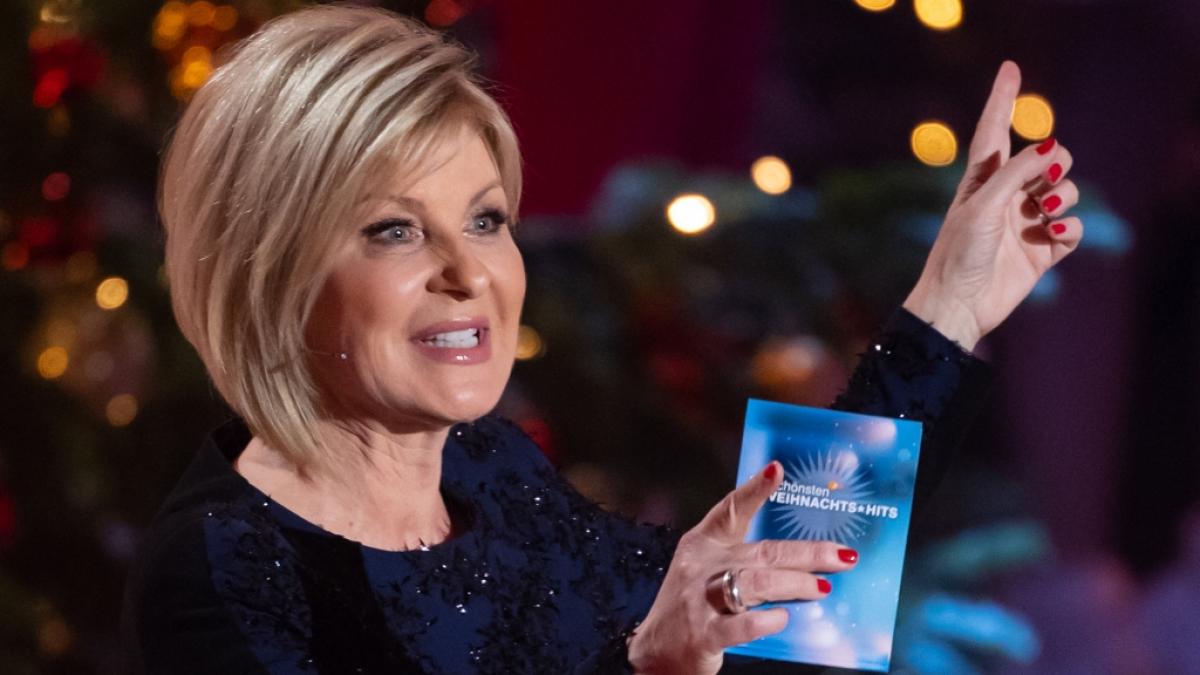 Carmen Nebel bei der Moderation ihrer TV-Spendengala "Die sch&ouml;nsten Weihnachtshits" (Archivbild). (Foto)