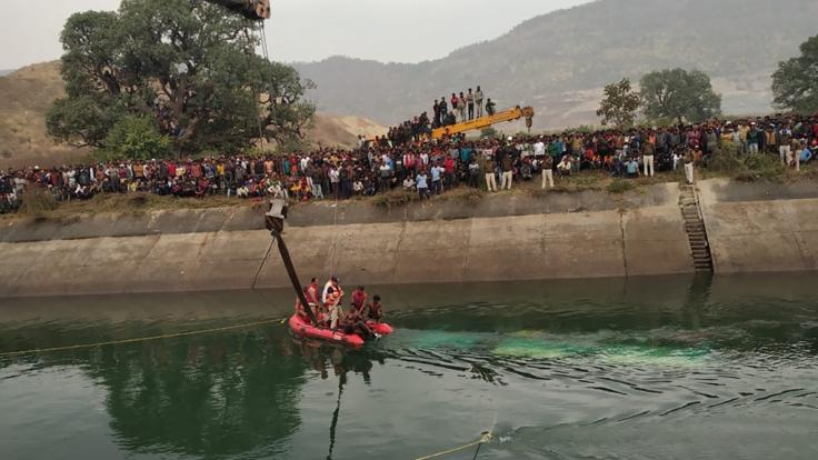 Ein Busunglück in Indien hat mindestens 35 Todesopfer gefordert.