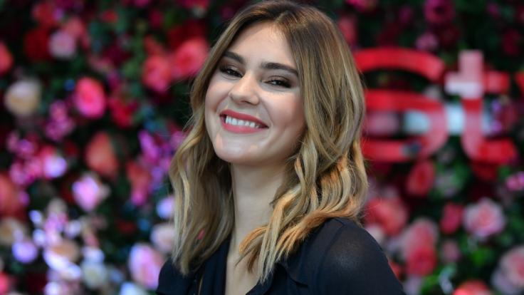 Hoffentlich hat sich Stefanie Giesinger bei ihrem Winter-Fotoshooting keinen Schnupfen eingehandelt...