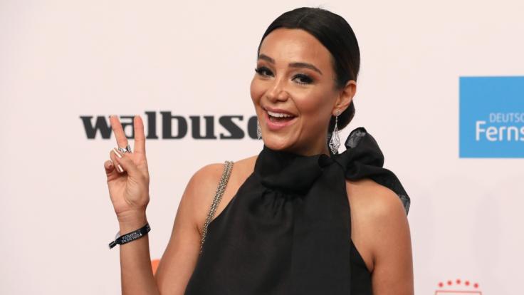 Verona Pooth überrascht ihre Fans bei Instagram.