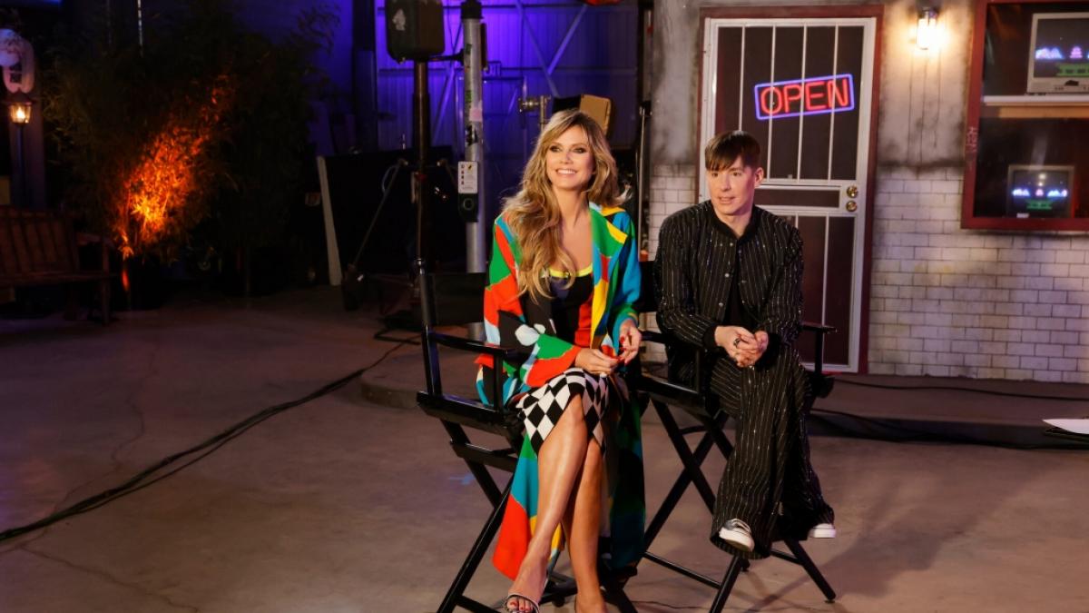 Heidi Klum mit ihrem Gast-Juror Kilian Kerner. (Foto)