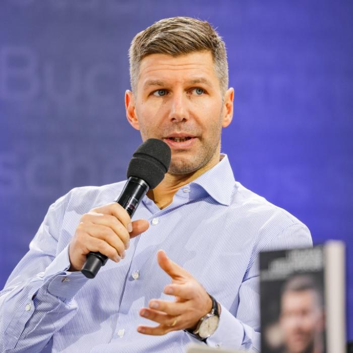 Ex-Nationalspieler ist homosexuell - hat er einen Freund?