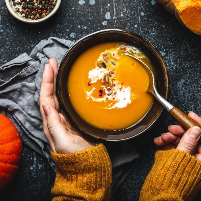 Warum wir im Herbst mehr Appetit verspüren als sonst