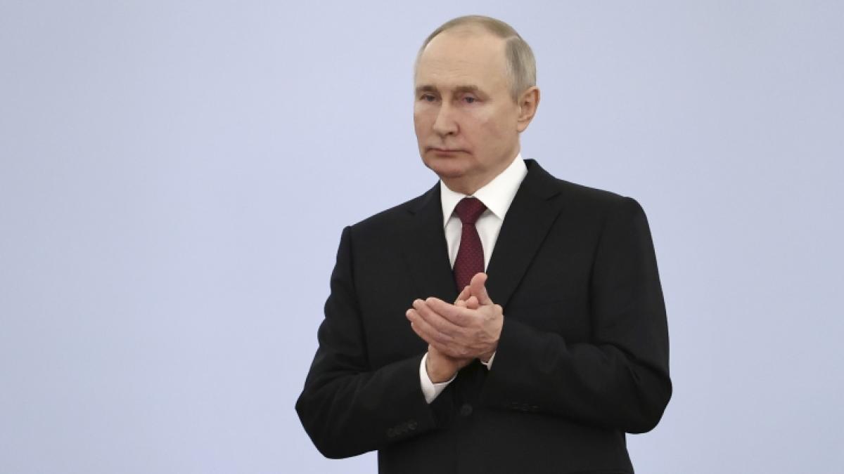 Wladimir Putin schickt Clowns an die Ukraine-Front. (Foto)