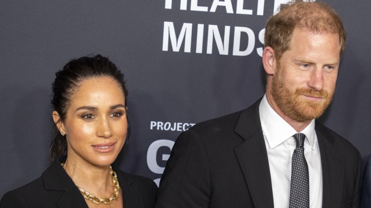 Allen Warnungen zum Trotz z&uuml;ndete Prinz Harry wegen Meghan Markle den Liebes-Turbo - selbst seine Gro&szlig;mutter Queen Elizabeth II. war alarmiert. (Foto)