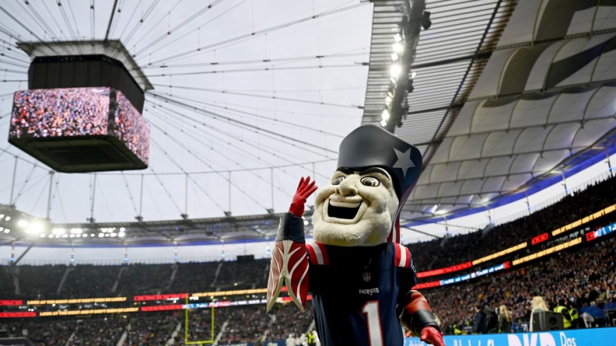 Das Maskottchen der Patriots, Pat Patriot, sorgt f&uuml;r Stimmung am 12.11.2023. (Symbolbild) (Foto)