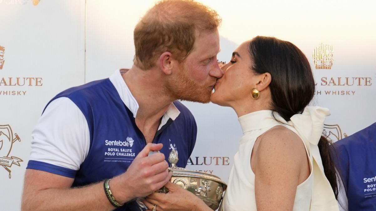 Prinz Harry und Meghan Markle sind seit Mai 2018 verheiratet - f&uuml;r die US-Amerikanerin recycelte der K&ouml;nigssohn einfach seine alten Date-Ideen. (Foto)