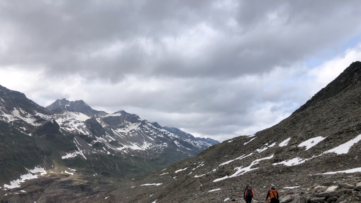 Wandern in den Hochalpen: Mit Sicherheit und Respekt vor den Bergen (Foto)