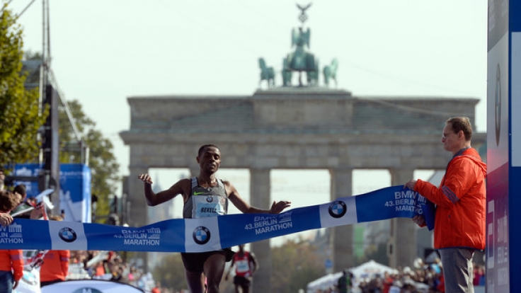 Der Äthiopier Kenenisa Bekele war der Schnellste beim Berlin-Marathon 2016.