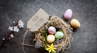 Statt einer handgeschriebenen Karte verschicken viele mittlerweile digitale Ostergrüße per WhatsApp und Co.