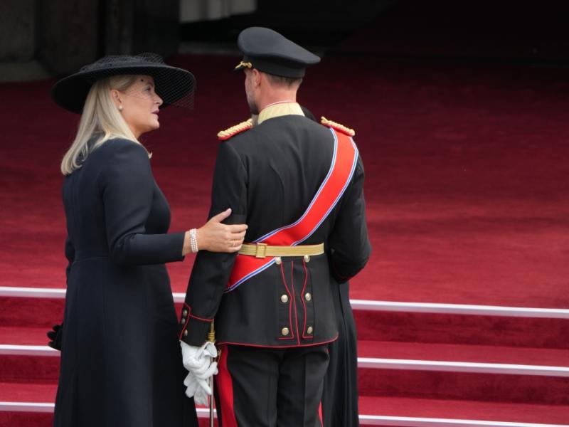 Königin Mette-Marit von Norwegen: Hiobsbotschaft für König Haakon - so hart werden die kommenden Monate