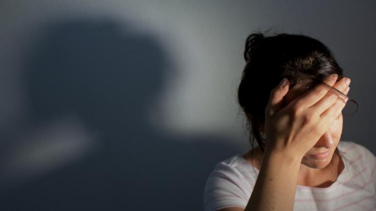Mehr als zwei Drittel der Menschen in Deutschland leiden gelegentlich unter Kopfschmerzen.