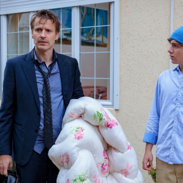Wiederholung von Folge 6, Staffel 2 online und im TV