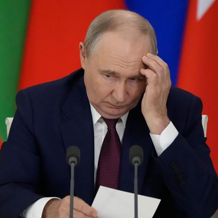 Russland wieder unter Beschuss - Öldepot in Sotschi brennt