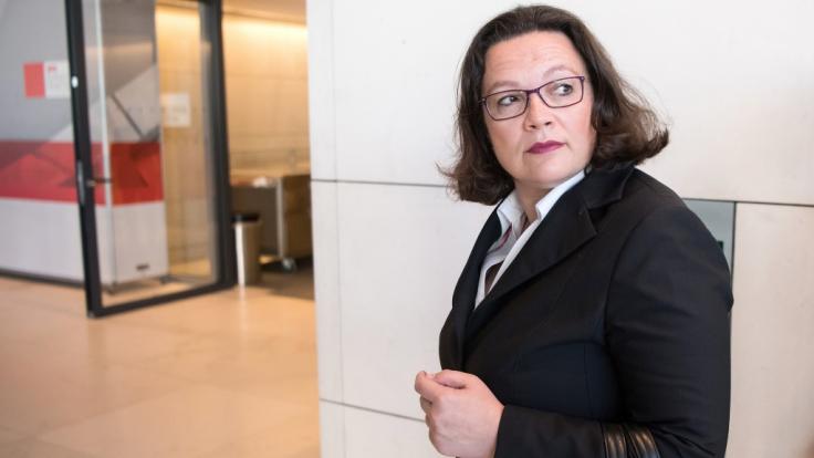Die AfD sitzt Andrea Nahles und der SPD buchstäblich im Nacken.