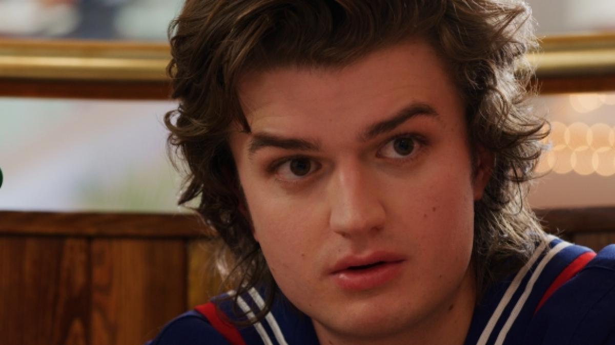 Joe Keery in seiner Rolle als Steve Harrington in der Netflix-Serie "Stranger Things". (Foto)