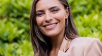 Sophia Thomalla legt die Karten auf den Tisch.