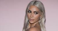 Kim Kardashian besteigt in der 