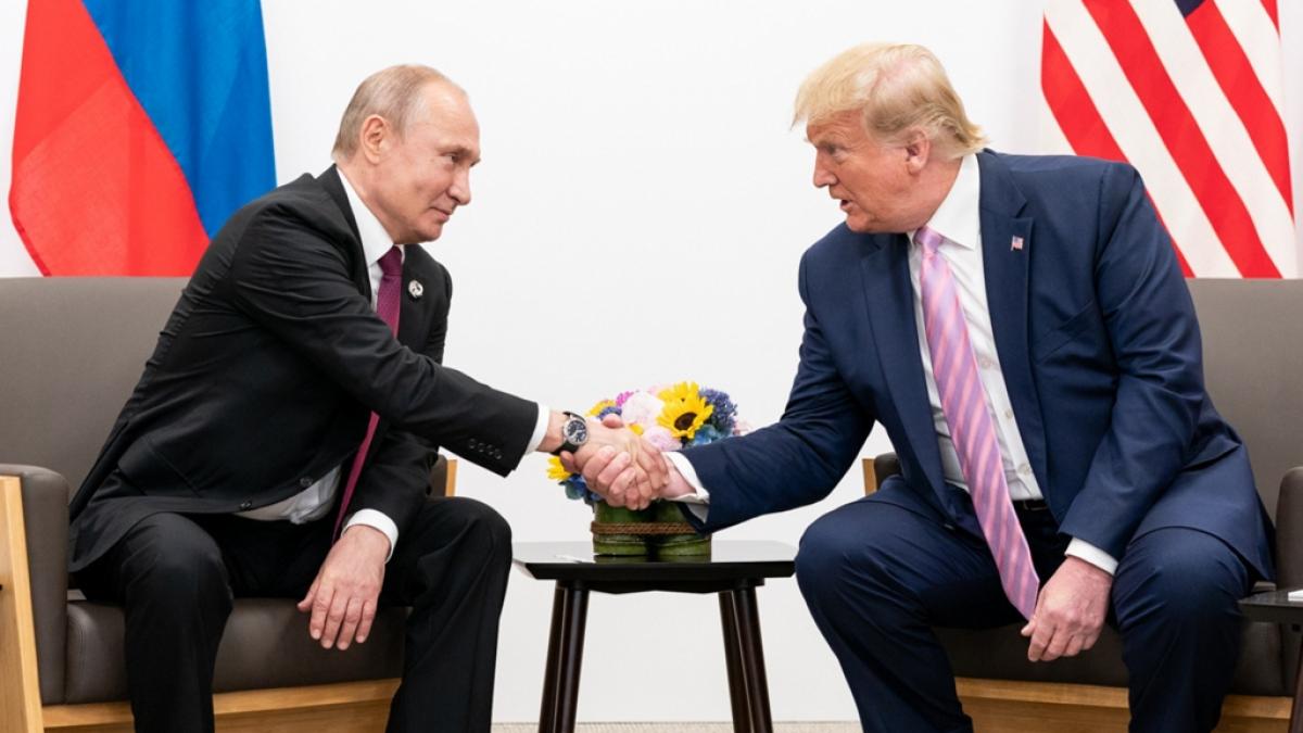 Wladimir Putin hat in einem telefonischen Gespr&auml;ch mit Donald Trump beteuert, keine kriegerischen Absichten gegen Europa zu hegen. (Foto)