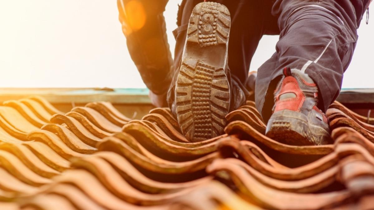 Ein Dachdecker &uuml;berlebte einen schrecklichen Arbeitsunfall in Texas nur knapp. (Symbolfoto) (Foto)