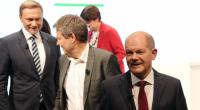 Die Ampel-Partner wollen die vorgesehene Impfpflicht durchs Parlament bringen.