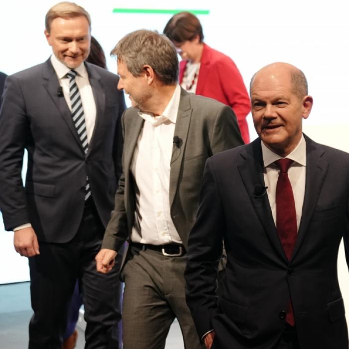 Neue Ampel-Pläne machen Lockdown bis Februar möglich!