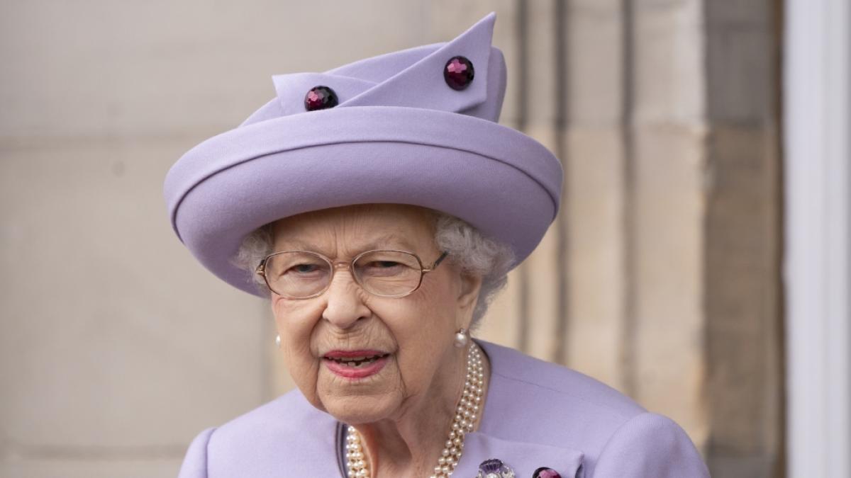 Eine US-Professorin rechnet mit der toten Queen ab. (Foto)