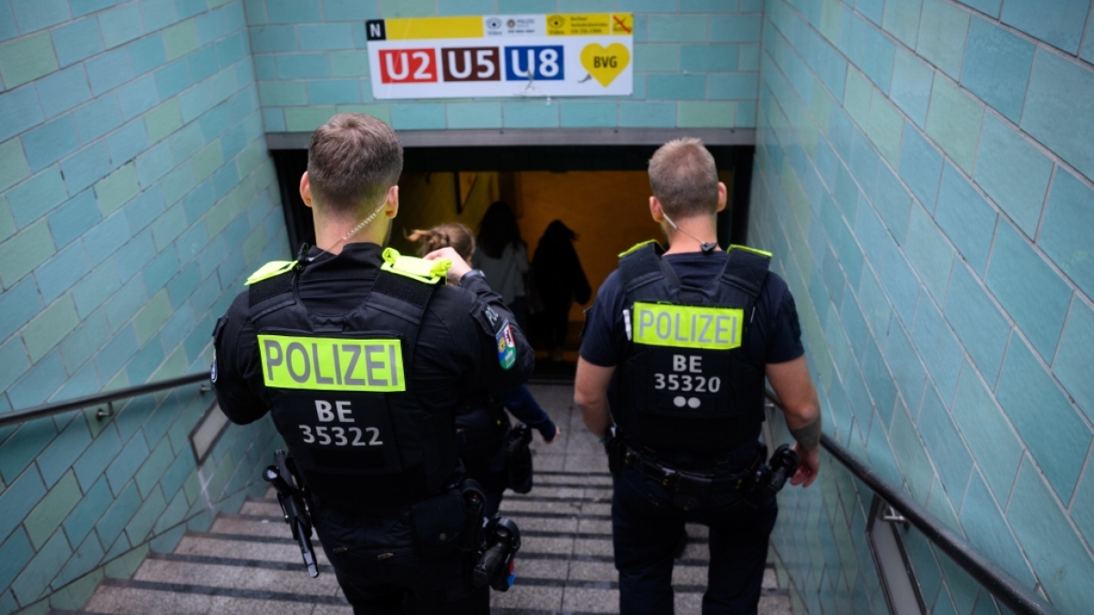Die Polizei Berlin informiert zu einem aktuellen Fall (Symbolbild). (Foto)