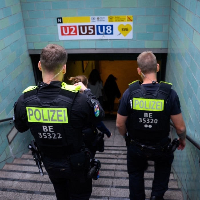 Festnahmen und Durchsuchungen in Berlin nach Schussabgaben