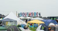 Auch in diesem Jahr störmen wieder Tausende Festivalbesucher zum Southside Festival 2024.