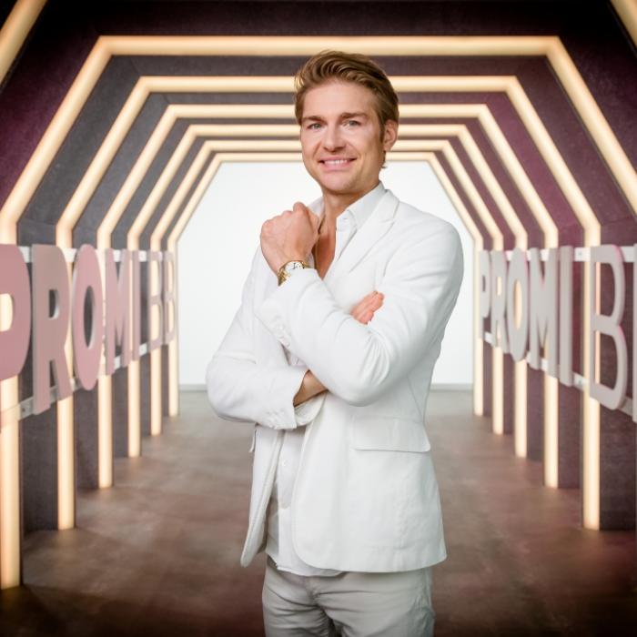 Von YouTube in den TV-Knast! Das müssen Sie über den Parfum-Influencer wissen