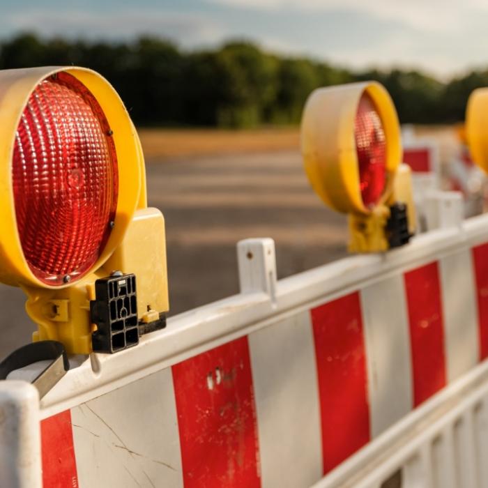 Baustellen prägen vielerorts die Straßen in Deutschland. Das ist natürlich ein notwendiges Übel, auch wenn es die Nerven der Autofahrer manchmal auf die Probe stellt. (Symbolbild)