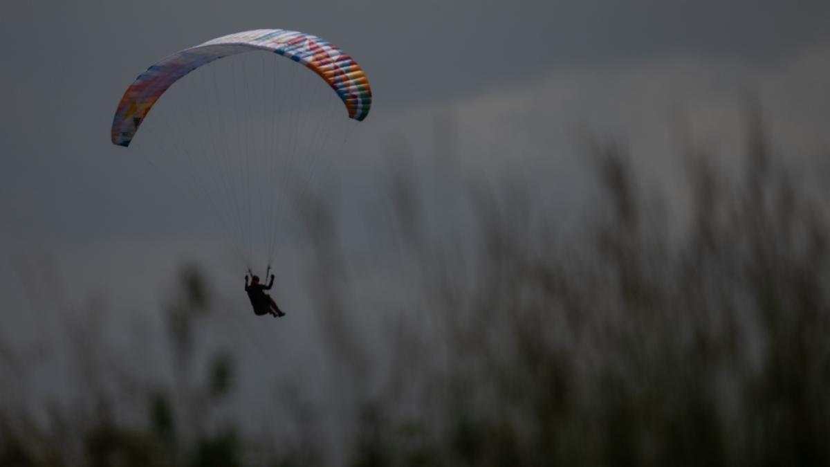 Ein 69-j&auml;hriger Deutscher ist bei einem Paragliding-Ungl&uuml;ck in S&uuml;dtirol ums Leben gekommen (Symbolfoto). (Foto)