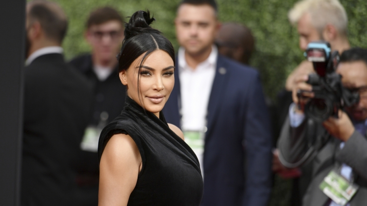 Kim Kardashian teilte auf Instagram ein zuckers&uuml;&szlig;es Throwback-Foto. (Foto)