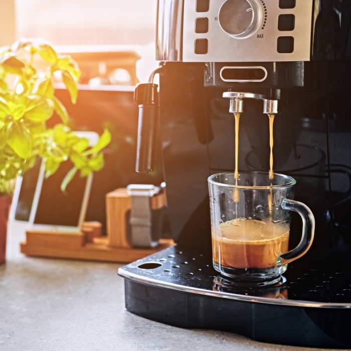 Giftiger Trinkgenuss! DIESE Kaffeepadmaschine fiel im Test durch