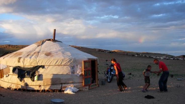 Die Mongolei ist eines der neuen trendigsten Reiseziele. Bevor Touri-Massen über das Land rollen, sollten Sie schon einmal da gewesen sein.