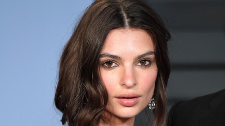 Mit ihrem neuestem Instagram-Foto im Höschen haute Emily Ratajkowski ihre Fans völlig vom Hocker.