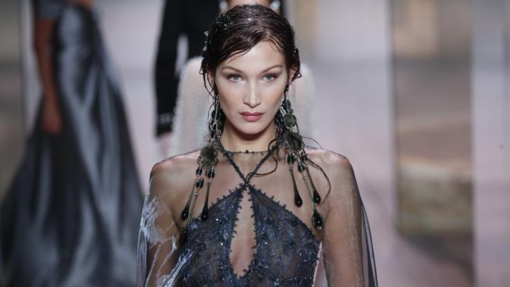 Bella Hadid im Bikini ließ die Herzen ihrer Fans gefährlich hoch schlagen