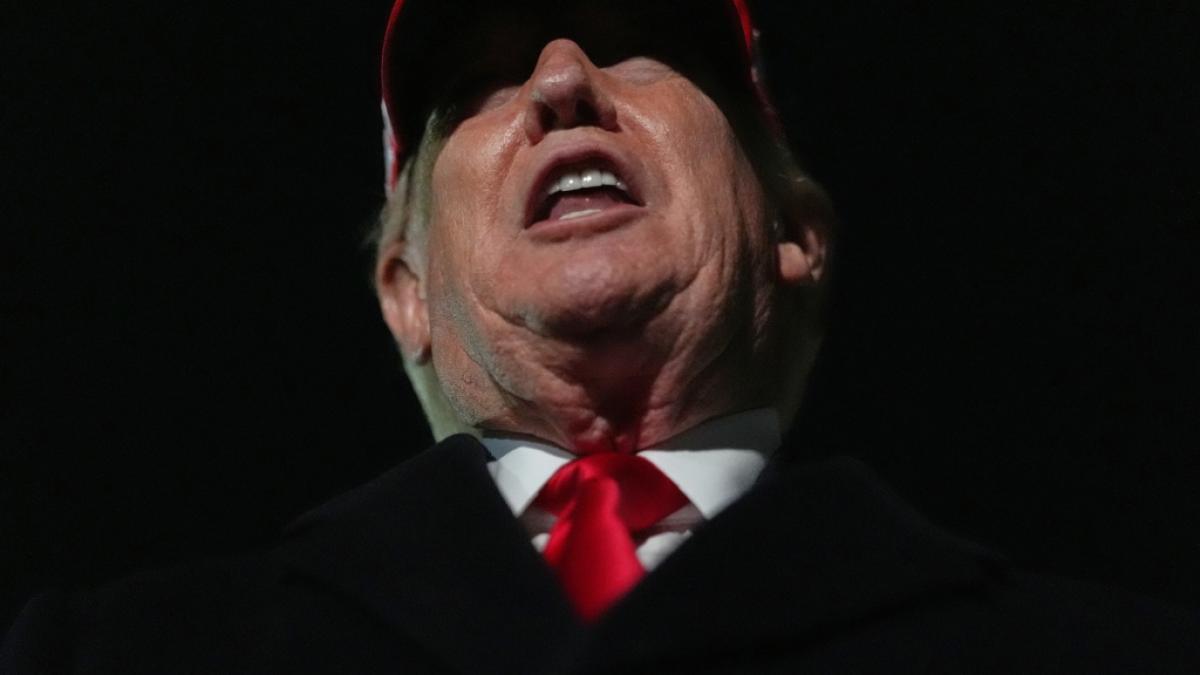 Donald Trump hat mit geschmacklosen Angriffen auf Papst Leo XIV. die katholische Kirche gegen sich aufgebracht. (Foto)