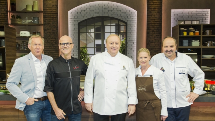 Johannes B. Kerner mit den Köchen Ralf Zacherl, Alfons Schuhbeck, Cornelia Poletto und Johann Lafer.
