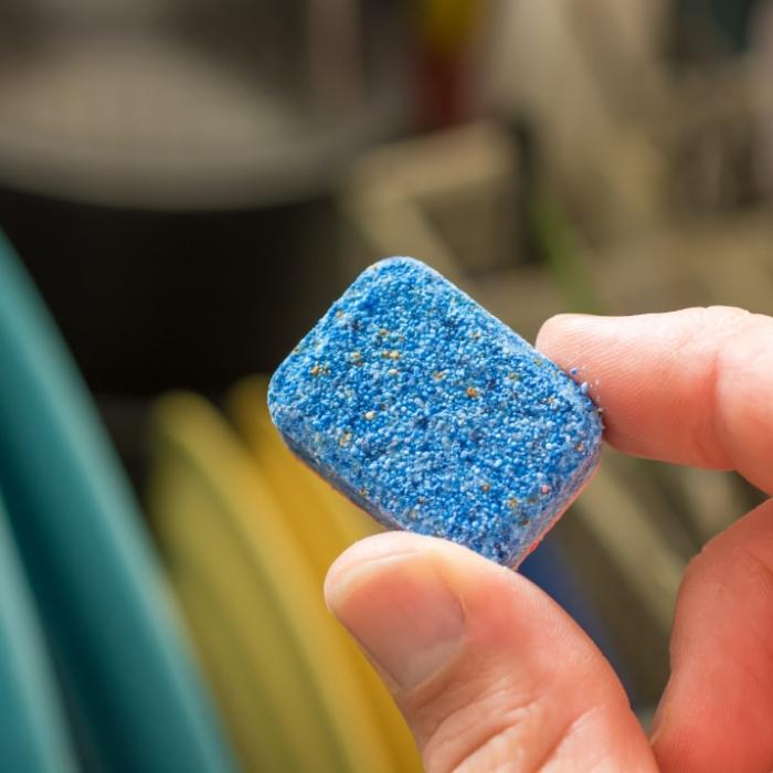 Marken-Tabs floppen! Nur DIESE Spülmaschinentabs überzeugen im Test