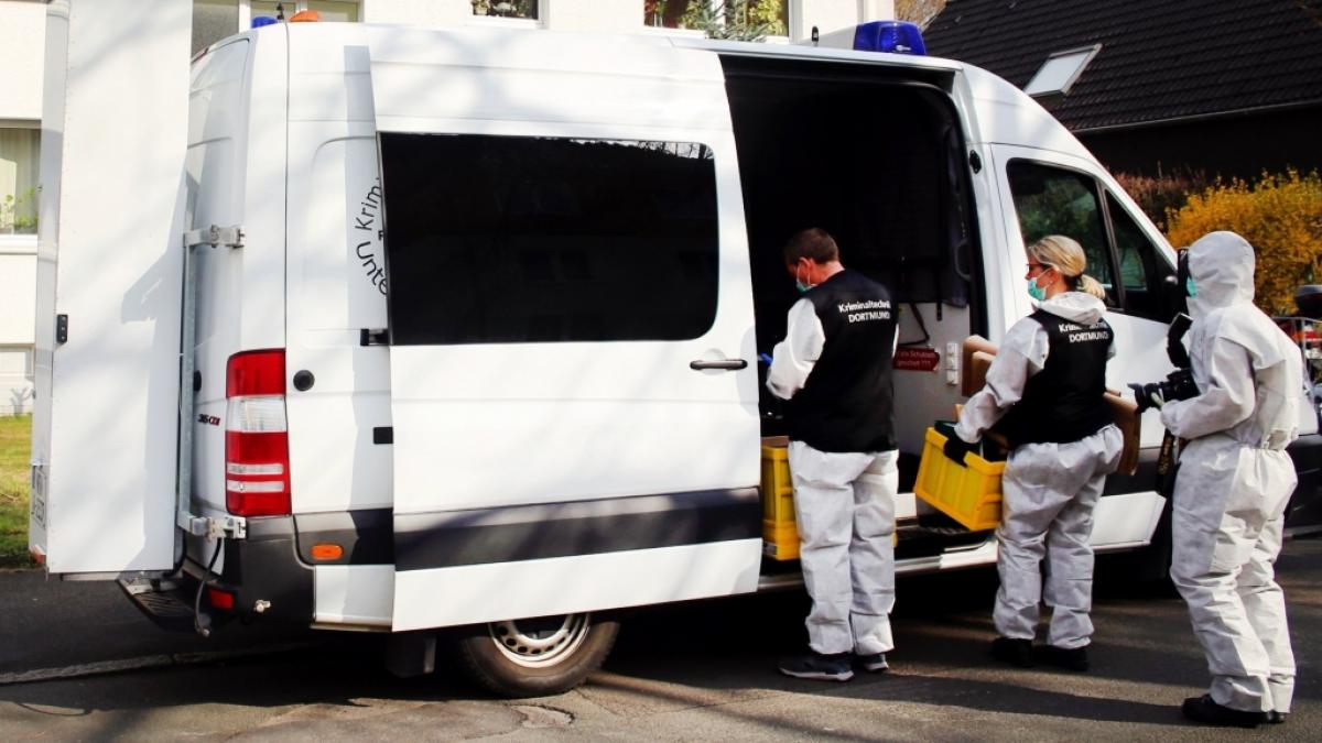 Vater, Mutter, drei Kinder: Eine Familie wurde in Dortmund gewaltsam ausgel&ouml;scht. (Foto)