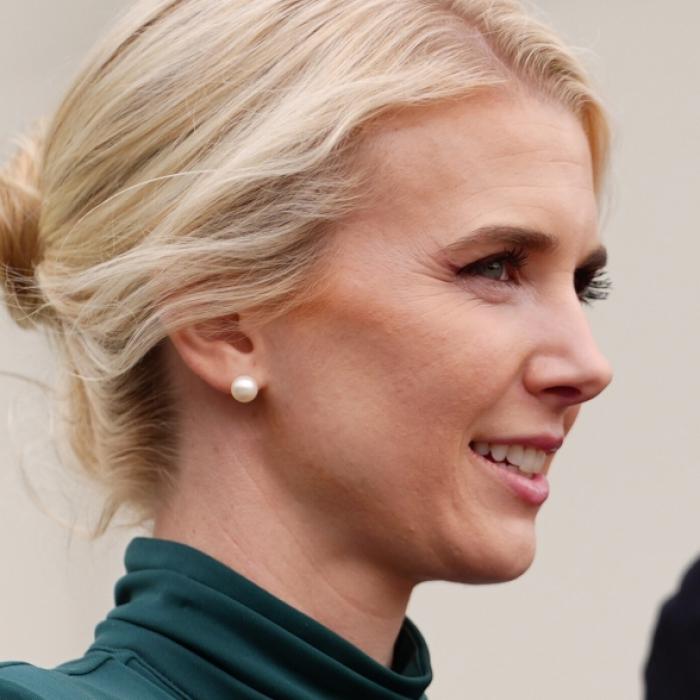 Trump starrte blonder Assistentin nach - sein Blick wird ihm zum Verhängnis
