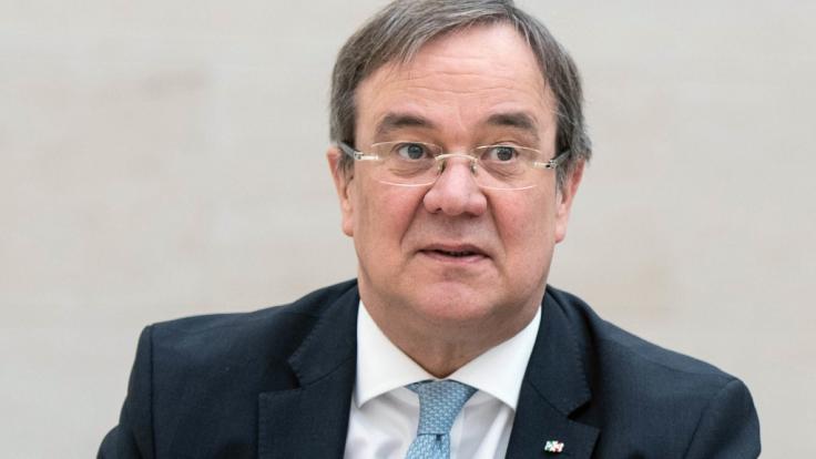 Nordrhein-Westfalens Ministerpräsident Armin Laschet übte harte Kritik am öffentlich-rechtlichen Fernsehprogramm.