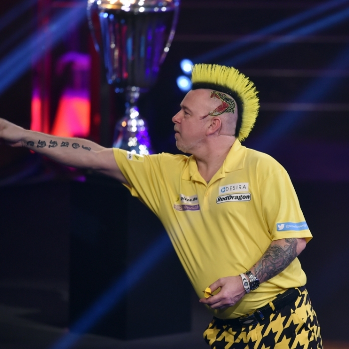 DIESE Stars sind beim Pro7-Darts-Spektakel dabei