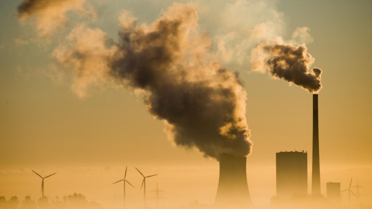 Durch die CO2-Abgabe hat der Staat Milliarden eingenommen. Nun soll ein Teil der Einnahmen an die B&uuml;rger:innen zur&uuml;ckflie&szlig;en. (Foto)