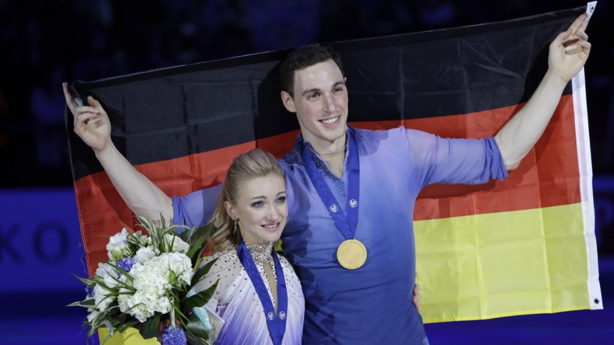 &Uuml;bergl&uuml;ckliche Aljona Svchenko und Bruno Massot: Ist es nun das Karriere-Ende? (Foto)