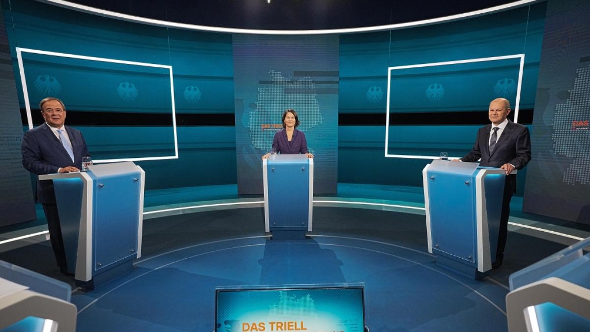 Am Sonntag lieferten sich die drei Kanzlerkandiat:innen das erste TV-Triell. (Foto)