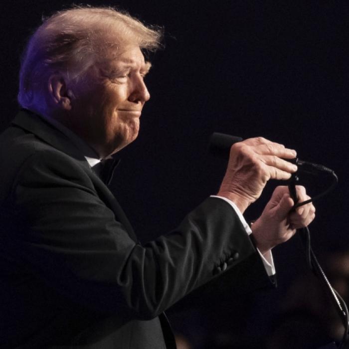 Es geht um Tausende Dollar! Mit einer irren Idee zockt Trump seine Wähler ab