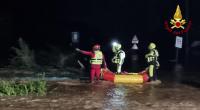 Zwei deutsche Touristen werden vermisst, nachdem eine Flut in der Toskana sie mitgerissen hat.